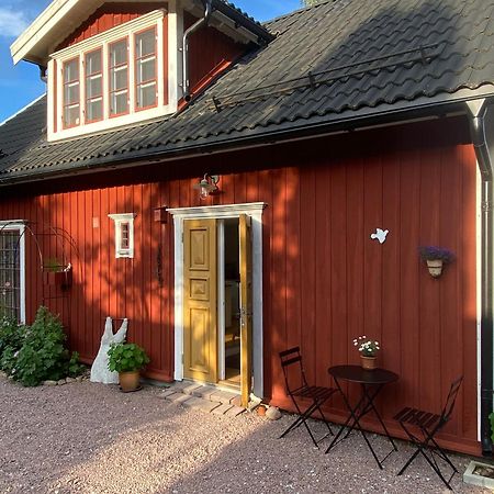 Roeda Huset Villa Hallstahammar Eksteriør bilde
